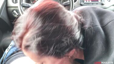 Глотнула сперму после отсоса в тачке