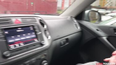 Глотнула сперму после отсоса в тачке