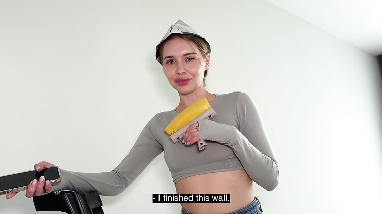 Студентки: Парень порвал джинсы на жопе русской студентки и трахнул ее за деньги