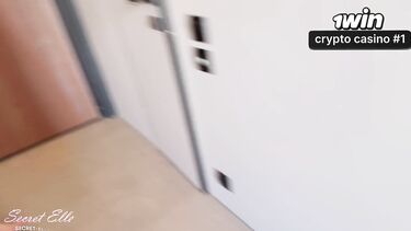 Заплатил медсестре за помощь с забором спермы ротиком и киской