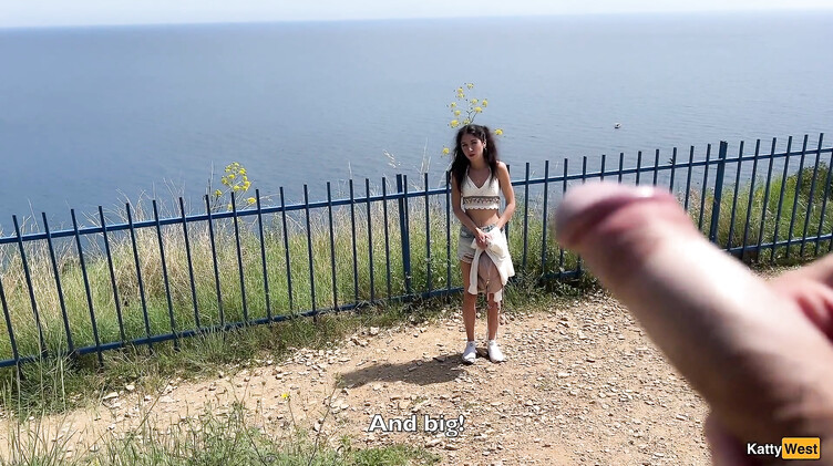 Русская туристка подрочила хуй эксгибиционисту на курорте