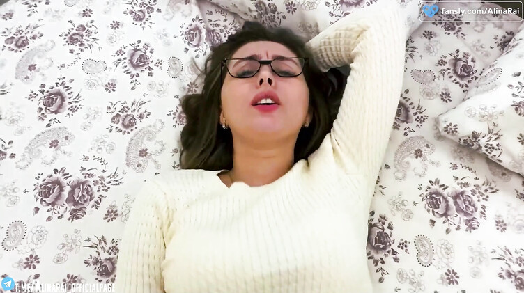 Пасынок случайно выпил виагру отца и выебал мачеху