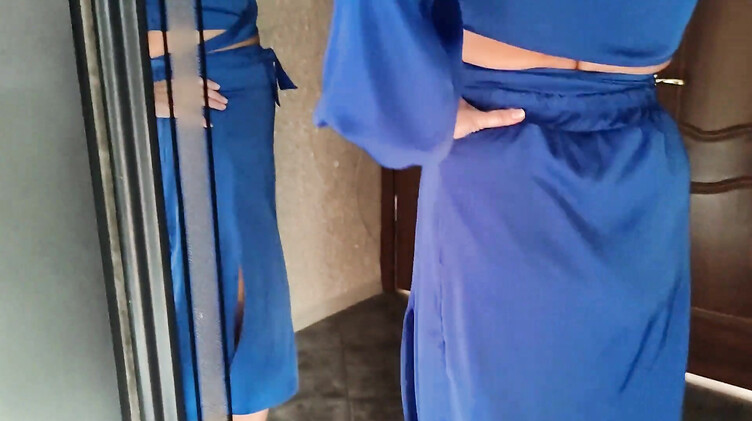 Пасынок ебет мохнатку зрелой мачехи и шлепает ее ремнем