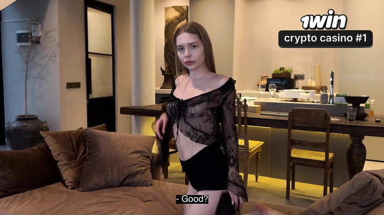 Californiababe: Фотограф достает хуем до гланд и чпокает замужнюю клиентку