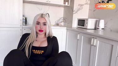 Отличник ебет маму друга за помощь на экзамене