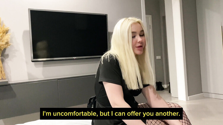 Сестра учится сосать на члене сводного брата и получает анальный кремпай