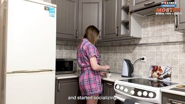 Мечта пацана - трахнуть в отлизанную киску маму друга