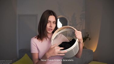 Murmuriel: Инструкиця по дрочке на самотыке от брюнетки в боди сетке