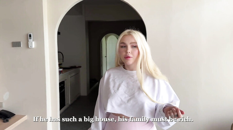 Blondessa: Меркантильная русская школьница трахается раком с одноклассником