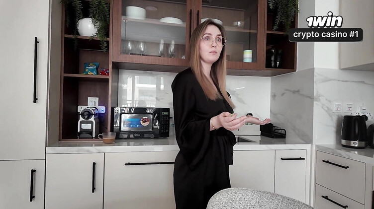 С разговорами: У мачехи недотрах: пришлось выебать ее раком