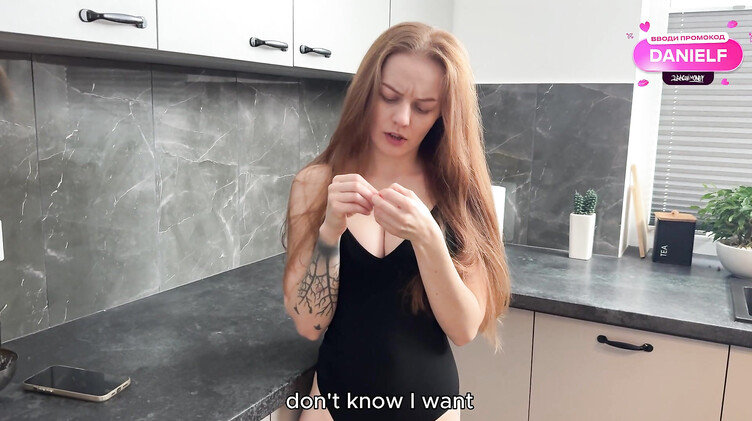 Интимная стрижка: Брат мужа разводит Кесси Келли на измену с куни и трахом на кухне