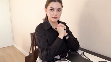 Сисястая училка в костюме сексуального кролика ебется с учеником