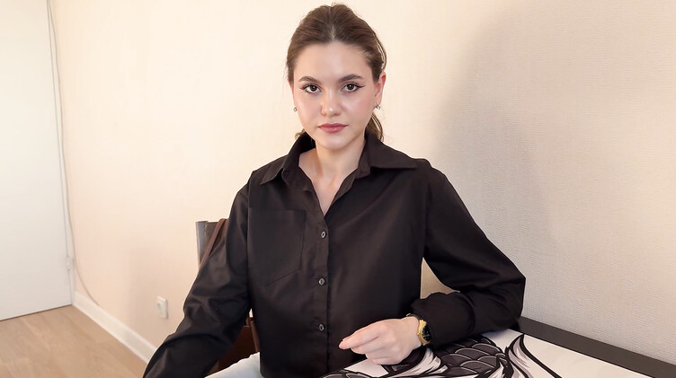 Училки: Сисястая училка в костюме сексуального кролика ебется с учеником