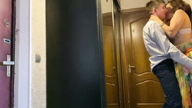 Соблазнил и выебал зрелую маму друга