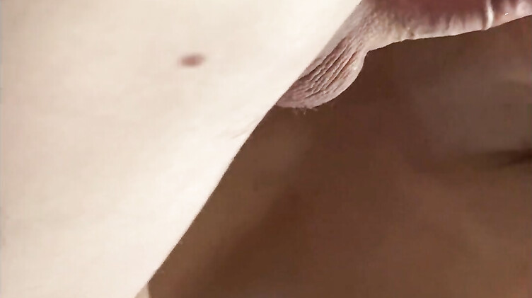 Соблазнил и выебал зрелую маму друга