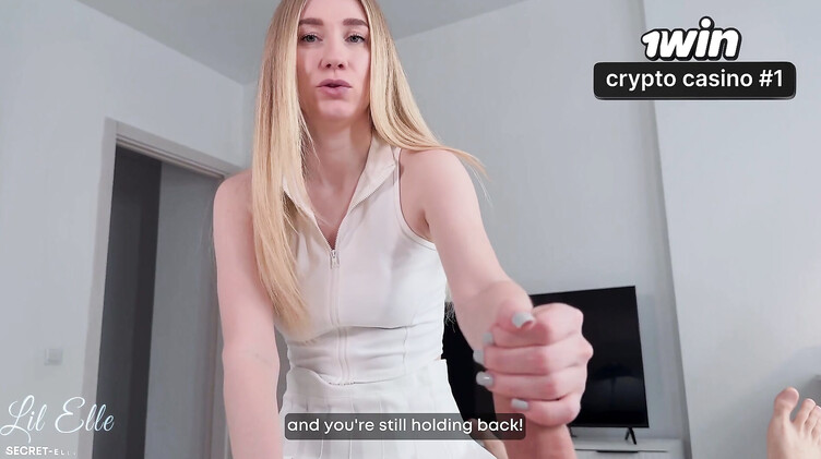 Молодая русская мачеха нашла сперму на трусиках и пришла к пасынку трахаться