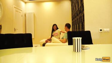 NASHIDNI: Свингеры пришли в гости и спонтанно обменялись партнерами для ебли вчетвером