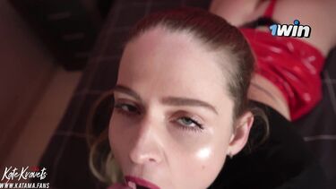 Подборка камшотов красивой минетчицы Кейт Краветс