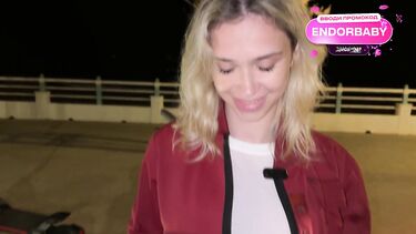 Сосет хуй первому встречному в отместку мудаку бойфренду