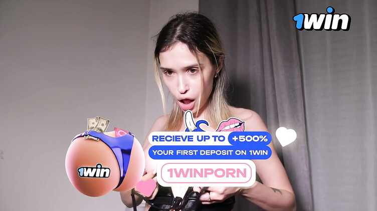 Начальник трахнул в жопу грудастую секретаршу после тяжелого рабочего дня