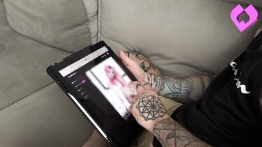 Приревновала к порнухе и дала оттрахать киску