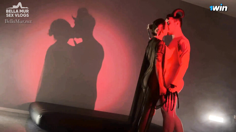 Влог Беллы Мур с бэкстейджем порно съемок