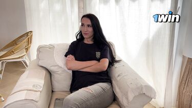 Устроил мачехе эротическую фотосессию и насадил ее на хуй