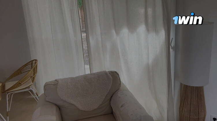 Устроил мачехе эротическую фотосессию и насадил ее на хуй