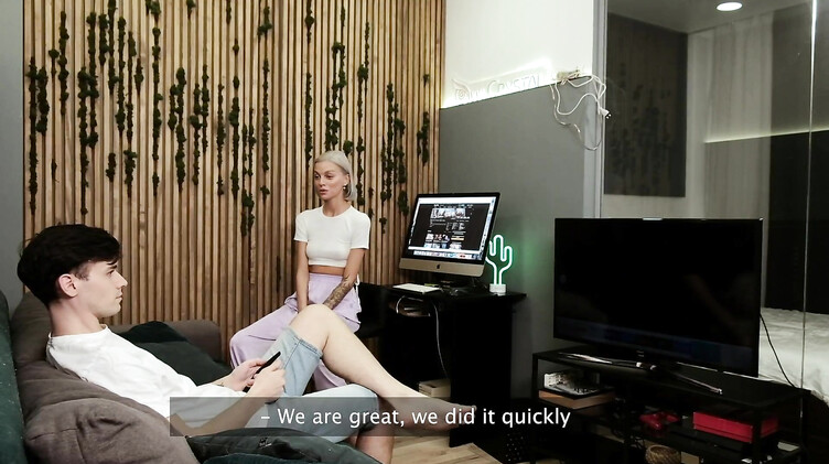 Продвинутая мамаша снимает на телефон секс видео с сыном и его женой