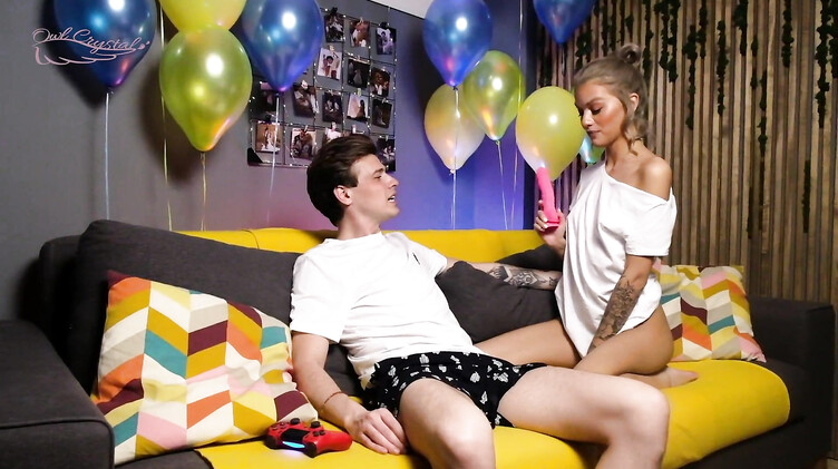 Подарила имениннику анал с финалом внутрь