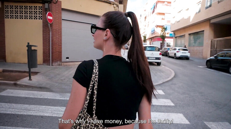 Русская проститутка за €200 трахается с парнем на съемной квартире