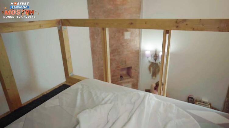 За койкоместо пришлось заплатить сводному брату пиздой