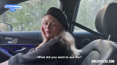 Оул Кристал в берете строчит минет богатому водителю мерса