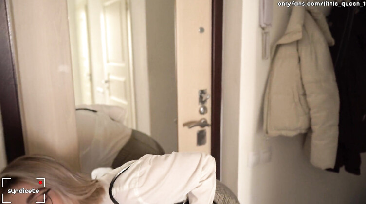 Молодая училка трахается с тупым учеником вместе домашней работы