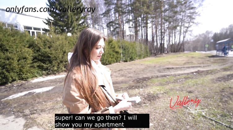 За деньги отсосала незнакомцу пикаперу и дала кончить внутрь киски