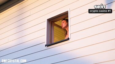 Новый сосед прожарил мокрую пизду блондинки в сауне