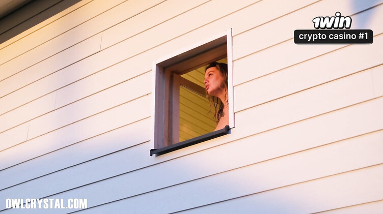 Новый сосед прожарил мокрую пизду блондинки в сауне