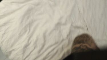 Жопастая Кэйт Кросс в тату оседлала обсосанный жилистый хуй