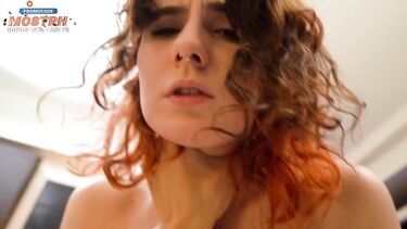 Девка во время игры на первом свидании попробовал хуй парня на вкус