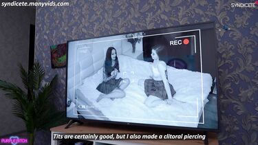 ЖМЖ тройничок с соседкой по комнате и ее подружкой с силиконовой грудью