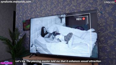 ЖМЖ тройничок с соседкой по комнате и ее подружкой с силиконовой грудью