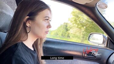 Водитель трахнул в рот попутчицу без денег