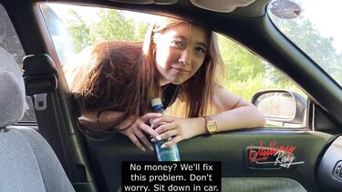 Водитель трахнул в рот попутчицу без денег