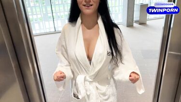 Мачеха развела пасынка на еблю после случайной встречи в отеле