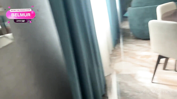 Bella Mur: Бэкстейдж с рабочими буднями порно актрисы Беллы Мур