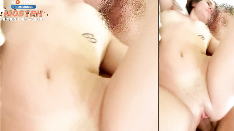 Русская пара после романтического ужина снимает домашний секс на видео