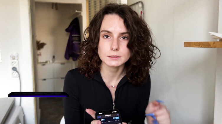 Секс в машине с окончанием в бритую киску рыжей девчонки