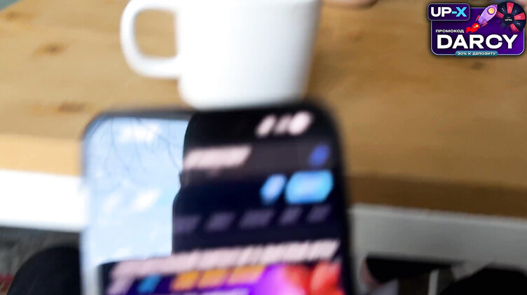 Секс в машине с окончанием в бритую киску рыжей девчонки