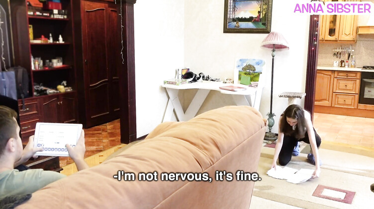 Заткнул возмущенную сестру, когда кончил в киску