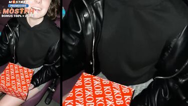 Рискованный публичный секс на заднем ряду кинотеатра